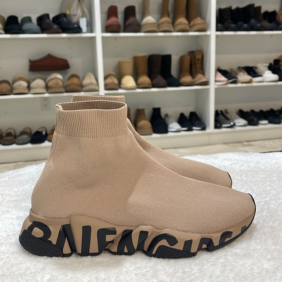 Balenciaga Speed Graffiti Sneakers - Picture 4 of 9